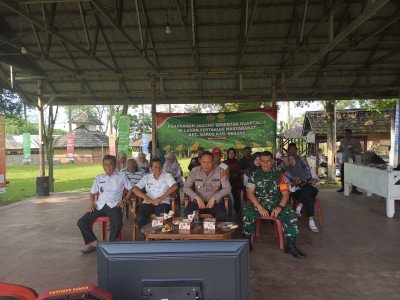 Post Photo