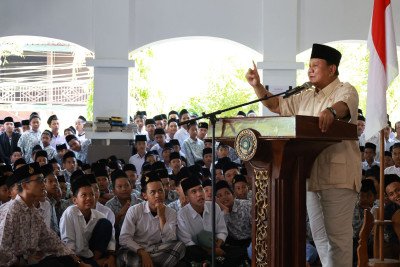 Post Photo