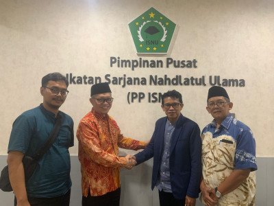 Post Photo