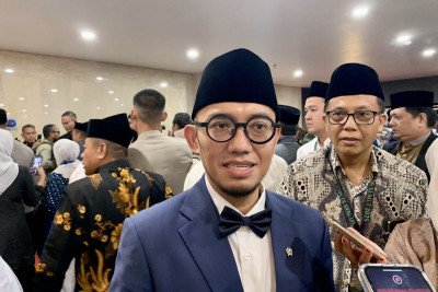 Post Photo
