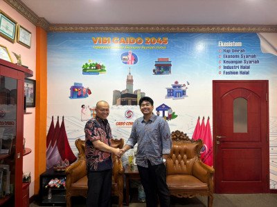 Post Photo