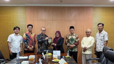 Post Photo
